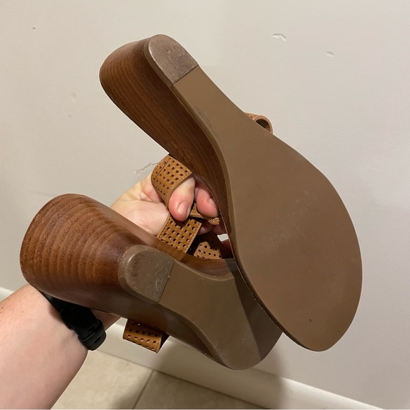 Tory Burch Tan Leather Sandals - Picture 3 of 3